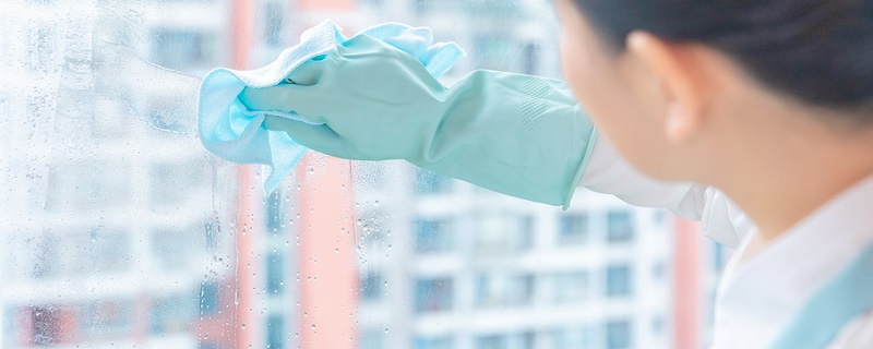 用毛巾擦玻璃怎么擦才干净 擦玻璃用什么毛巾比较干净