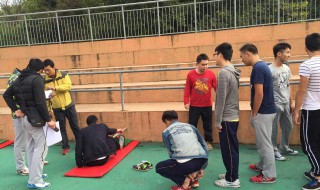 坐位体前屈测试方法（小学坐位体前屈测试方法）
