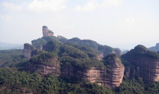 丹霞山在哪里 丹霞山在哪?
