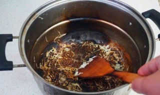 糊锅后如何清洗锅底（糊锅后如何清洗锅底污垢）