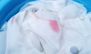 蓝色衣服掉色怎么恢复蓝色（深蓝色衣服掉色了怎么能恢复原来的颜色）