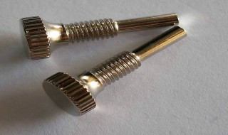 螺丝断在螺丝孔里怎么弄出来（螺丝断在孔内最简单的取出方法）