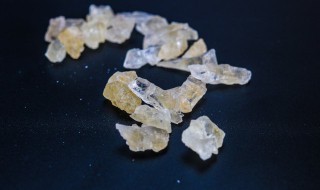 冰糖怎么做碎 怎样敲碎冰糖