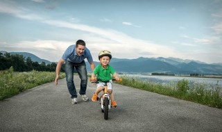 电动车充电如何避免火灾（电动车室内充电怎样防止火灾）