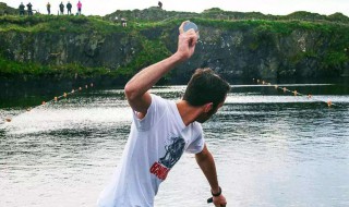 简单打水漂的方法（怎样打水漂?）