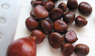 剁板栗的方法（用什么办法削新鲜板栗）