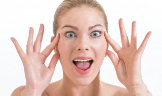 遮盖法令纹的方法（怎样遮盖法令纹）