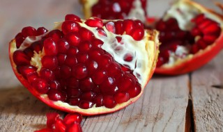 切石榴最快的方法（切石榴最快的方法视频）