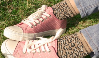 胶鞋的清洁方法 胶鞋的清洁方法有哪些