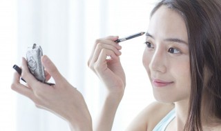 画眼影的正确方法 画眼影的正确方法视频