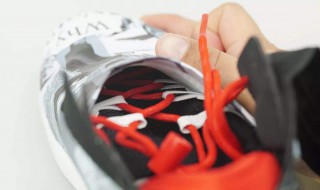 复杂的穿鞋带方法 穿鞋带方法各种各样