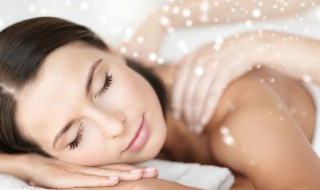 背后祛痘的最好方法 背后祛痘印最好的方法