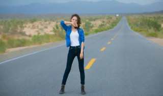 黑色裤子配什么上衣好看 黑色裤子配什么上衣好看女