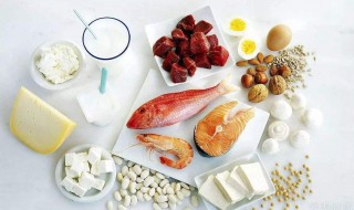 富含矿物质的食物（富含矿物质的食物和富含维生素的蔬菜和水果）