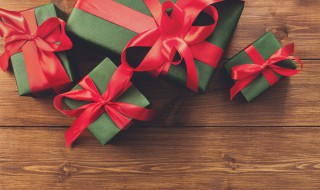 家长送小礼物给老师老师怎么回复 家长送小礼物给老师老师怎么回复他