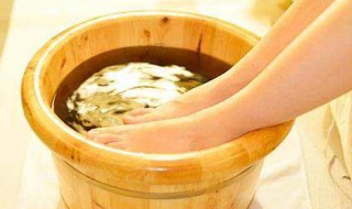 每天泡脚对身体有什么好处 每天泡脚对身体有什么好处和坏处