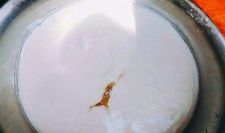 酸奶做出来很稀怎么回事 酸奶做出来很稀怎么办