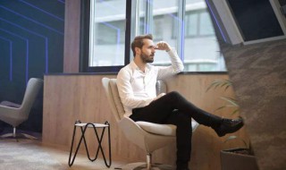 跷二郎腿的坏处（女性跷二郎腿的坏处）