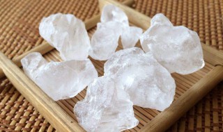 白矾和明矾是一样的吗 白矾和明矾是一样的吗有什么区别