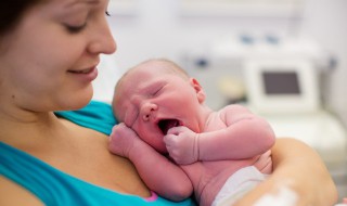 鸽子汤下奶吗（鸽子汤的功效与作用）