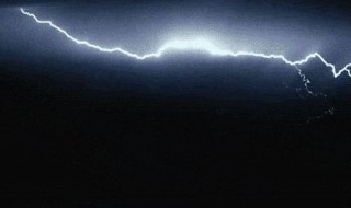 一道闪电能产生多少度电（一次闪电能产生多少度电）