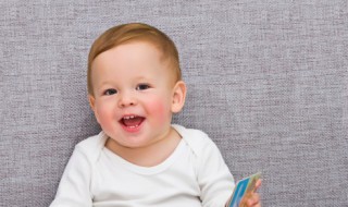 男宝宝英文名（男宝宝英文名字寓意阳光健康）