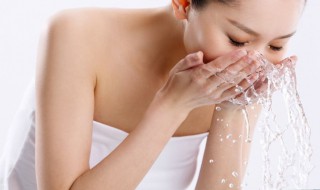 脸上小疙瘩怎么解决 脸上起小疙瘩怎么去除