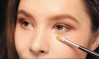 怎样消除眼袋最有效的方法 去眼袋手术费用大概多少钱