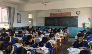 关于画画的文艺句子（关于画画的文艺句子及配图49条）