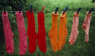 袜子变硬怎么处理 袜子怎么会变硬