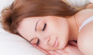 梦见自己化妆是什么意思（做梦梦见自己化妆是什么意思）