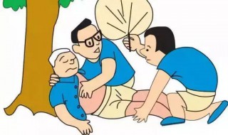 中暑的治疗方法（中暑的治疗方法包括(  A一移 B二敷 C三饮 D四擦）