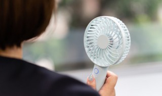 中暑有什么症状（婴儿中暑有什么症状）