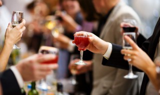 如何引起客户的注意 怎么引起客户的注意