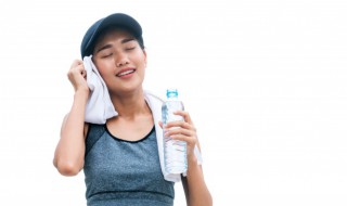 喝水的时候应该注意哪些事项（喝水的时候要注意什么）