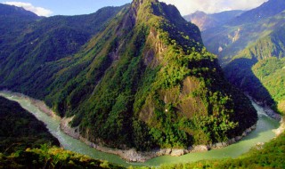 雅鲁藏布江发源地在哪 雅鲁藏布江发源地在哪里