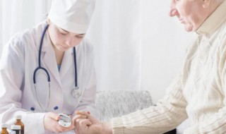 体检前一天晚上几点不能吃东西（常规体检多少钱 男性）