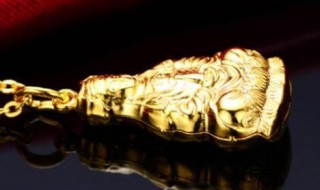 什么人不能佩戴本命佛（五大生肖不适合戴玉）