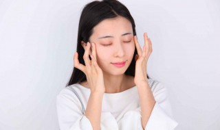 正确涂眼霜的手法（正确涂眼霜的手法图解）