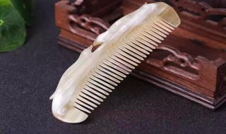 牛角梳如何清洗（牛角梳如何清洗才干净）