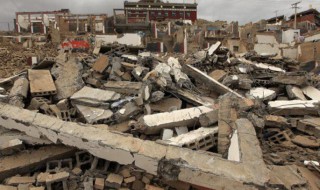 地震逃跑的正确姿势（地震逃跑的正确姿势图片）