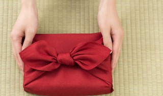 伴娘伴手礼一般送什么 伴娘伴手礼是什么意思