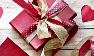 晒老公送礼物的说说 晒老公送礼物的说说简单搞笑