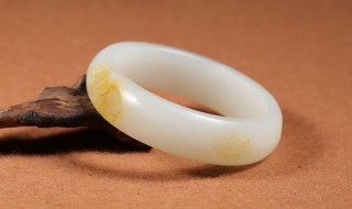 玉鉴别方法（玉的鉴别方法 图解）