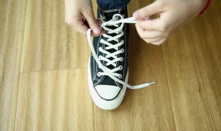系鞋带的多种方法（系鞋带的多种方法）