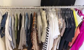 裤子卷筒的收纳方法（卷裤子收纳的方法视频）