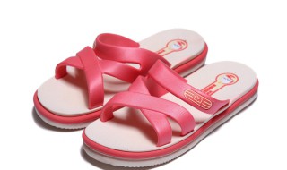 凉拖发黄怎么处理（凉拖发黄怎么处理才能洗掉）