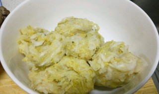 酸菜中有白花怎么处理 酸菜里面长白花怎么办