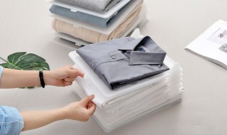 衣服折叠收纳的方法（衣服折叠收纳方法白大褂）