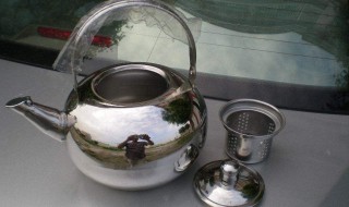 铁壶里有铁锈怎么处理（铁壶里有铁锈怎么处理干净）